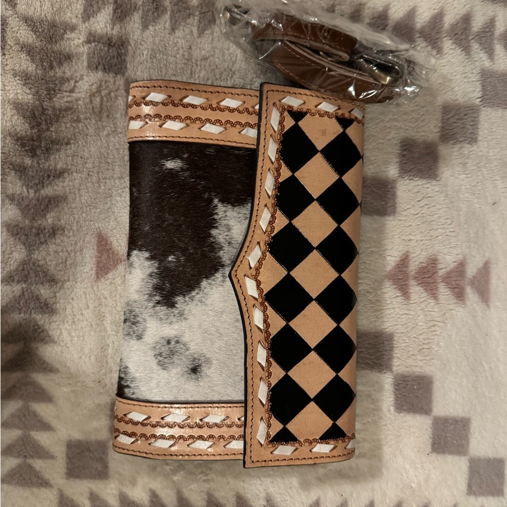 Stylish Tan and Black Clutch